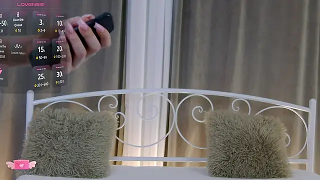 KarnetJ online show from 04/17/26, 08:12