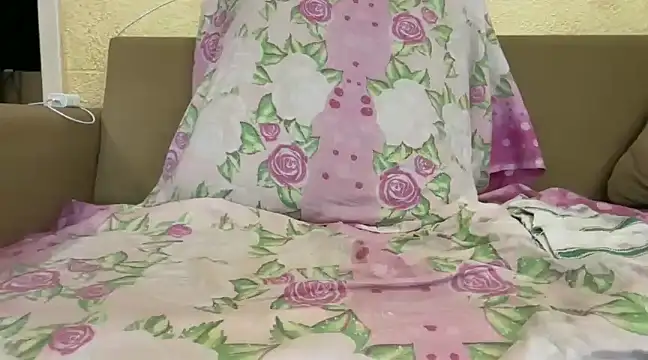 Snapshot of heartqqute26 chatting on 01/21/25, 12:50 heartqqute26 online show from 01/21/25, 12:50