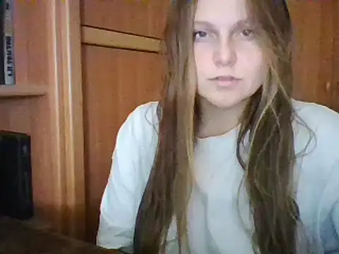 Snapshot of Evasapples chatting on 12/06/24, 03:00 Evasapples online show from 12/06/24, 03:00