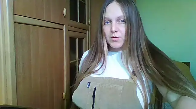 Snapshot of Evasapples chatting on 01/09/25, 12:09 Evasapples online show from 01/09/25, 12:09