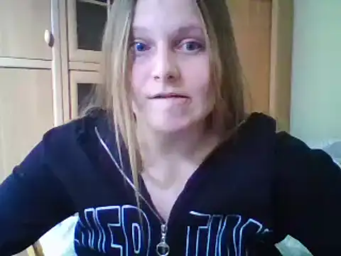 Snapshot of Evasapples chatting on 01/09/25, 07:08 Evasapples online show from 01/09/25, 07:08