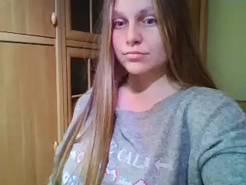 Snapshot of Evasapples chatting on 01/23/25, 08:24 Evasapples online show from 01/23/25, 08:24