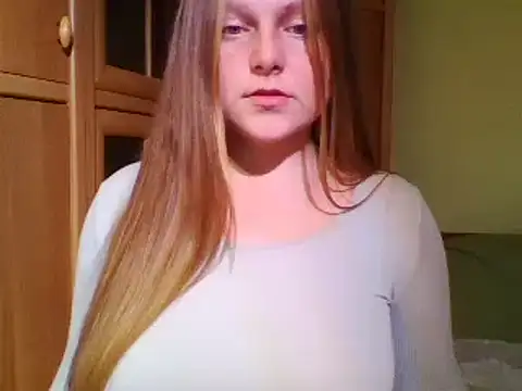 Snapshot of Evasapples chatting on 01/26/25, 01:15 Evasapples online show from 01/26/25, 01:15