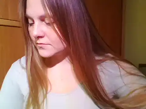 Snapshot of Evasapples chatting on 01/26/25, 06:37 Evasapples online show from 01/26/25, 06:37