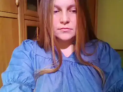 Snapshot of Evasapples chatting on 01/27/25, 06:41 Evasapples online show from 01/27/25, 06:41