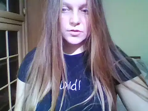 Snapshot of Evasapples chatting on 01/28/25, 09:08 Evasapples online show from 01/28/25, 09:08