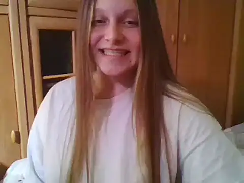 Snapshot of Evasapples chatting on 01/31/25, 10:10 Evasapples online show from 01/31/25, 10:10