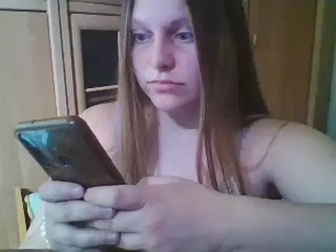 Snapshot of Evasapples chatting on 02/07/25, 09:15 Evasapples online show from 02/07/25, 09:15