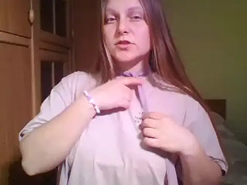 Snapshot of Evasapples chatting on 02/11/25, 04:13 Evasapples online show from 02/11/25, 04:13