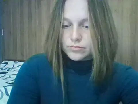 Snapshot of Evasapples chatting on 02/23/25, 05:18 Evasapples online show from 02/23/25, 05:18