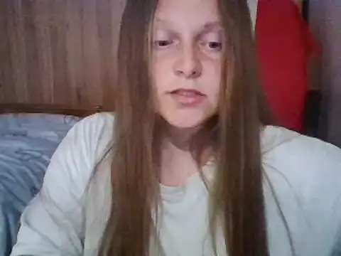 Snapshot of Evasapples chatting on 03/13/25, 10:32 Evasapples online show from 03/13/25, 10:32