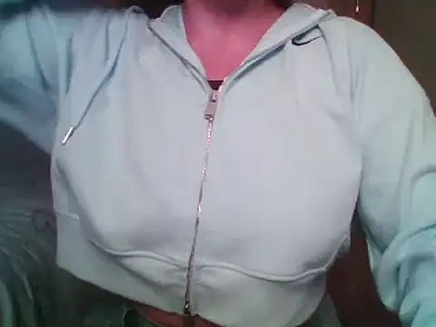 Snapshot of Evasapples chatting on 09/23/25, 08:56 Evasapples online show from 09/23/25, 08:56