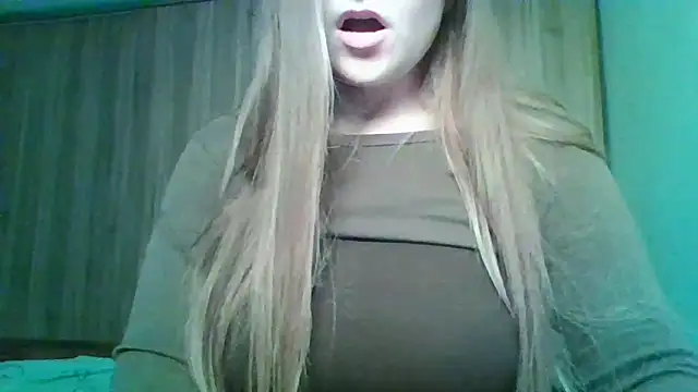 Evasapples online show from 12/19/25, 06:59