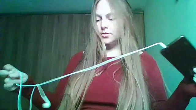 Evasapples online show from 04/14/26, 01:17