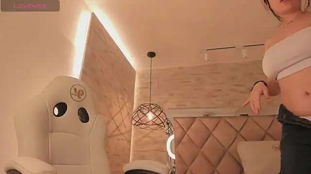 dorothy vegga online show from 03/12/25, 09:44