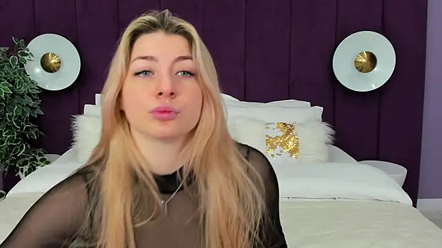 HelenaMorgan online show from 03/12/25, 03:02