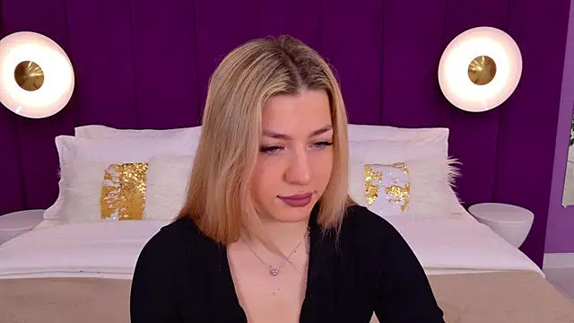 HelenaMorgan online show from 03/13/25, 03:22