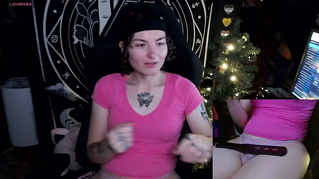 BrandiWRLD 999 online show from 12/23/24, 09:08