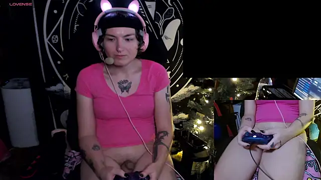 BrandiWRLD 999 online show from 12/24/24, 03:16