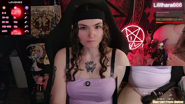 Snapshot of BrandiWRLD_999 chatting on 07/14/26, 05:07 BrandiWRLD 999 online show from 07/14/26, 05:07