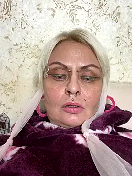 Gardener of Illusions online show from 10/04/25, 04:10