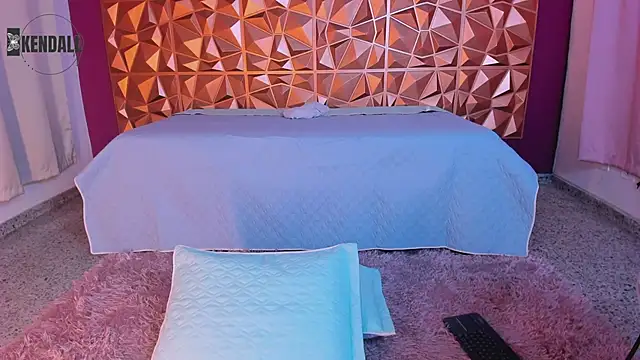 keendaall online show from 01/05/25, 04:04