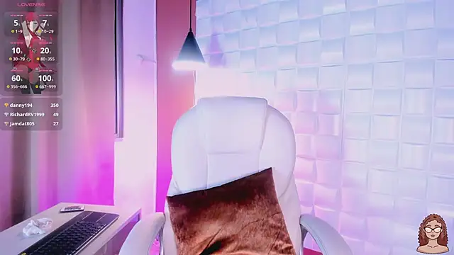 keendaall online show from 02/20/25, 04:25