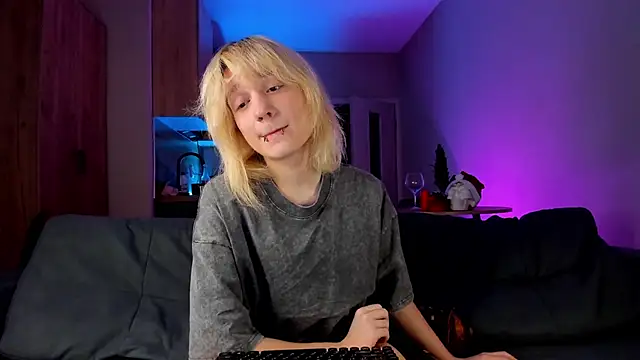 Gregory Byyrd online show from 12/24/24, 05:05