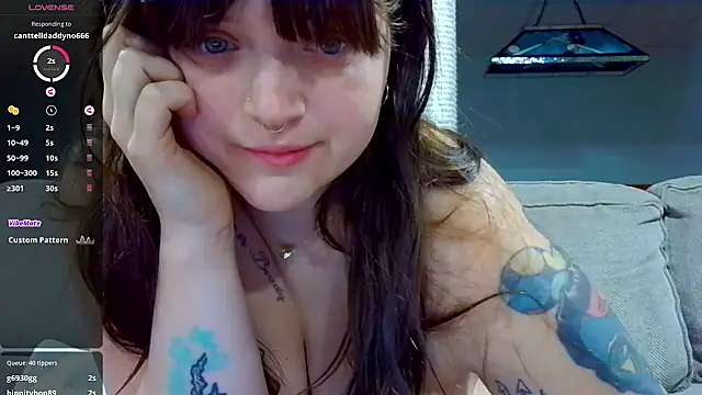 Snapshot of princess_emily4723 chatting on 04/29/26, 03:10 princess emily4723 online show from 04/29/26, 03:10