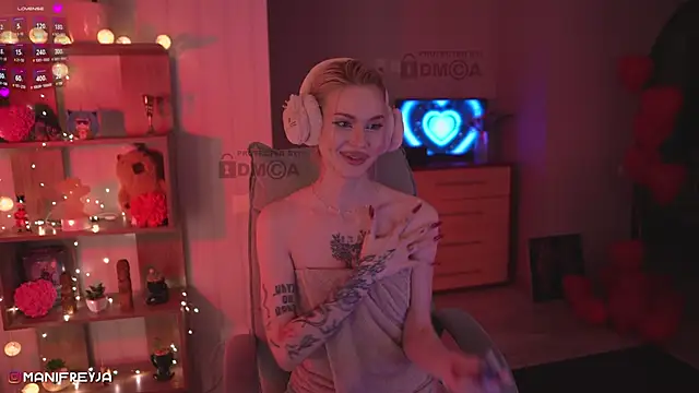 ManiFreyja online show from 03/04/25, 10:38