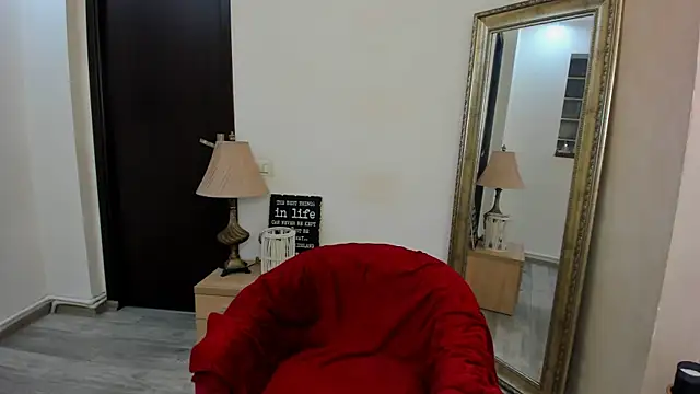 Snapshot of Kathy_Evvy chatting on 02/08/25, 10:29 Kathy Evvy online show from 02/08/25, 10:29