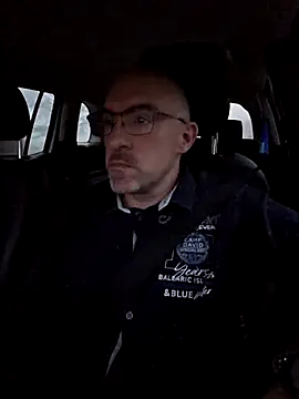 Snapshot of Crosss-23cm chatting on 11/08/25, 04:18 Crosss-23cm online show from 11/08/25, 04:18