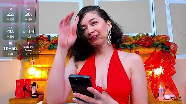 Snapshot of adarussell chatting on 12/24/24, 01:06 adarussell online show from 12/24/24, 01:06