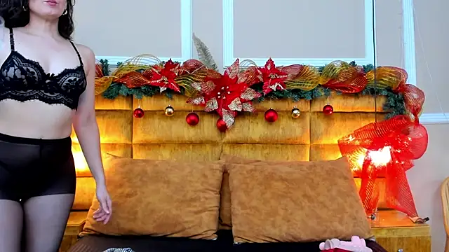 Snapshot of adarussell chatting on 01/07/25, 01:14 adarussell online show from 01/07/25, 01:14