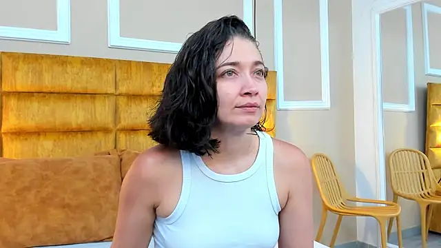 Snapshot of adarussell chatting on 03/06/25, 01:24 adarussell online show from 03/06/25, 01:24