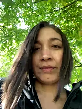 Snapshot of adarussell chatting on 09/28/25, 03:50 adarussell online show from 09/28/25, 03:50