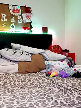 kittymorenita26 online show from 12/11/24, 11:00