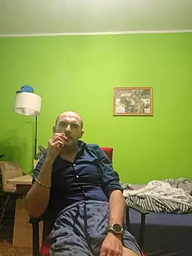 Snapshot of STANISLAW621162 chatting on 05/23/26, 10:14 STANISLAW621162 online show from 05/23/26, 10:14