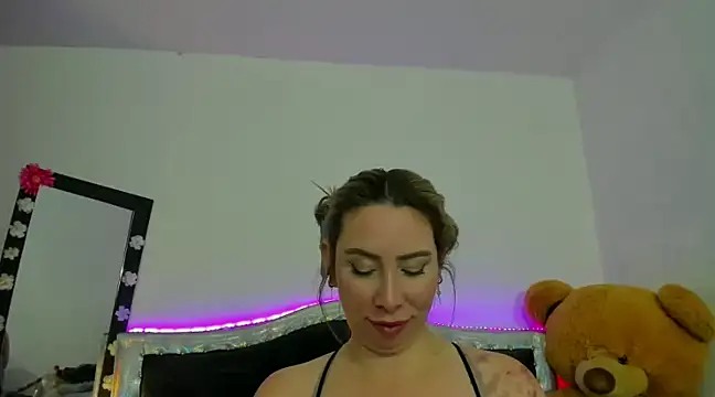 JanneKim online show from 01/14/25, 01:15