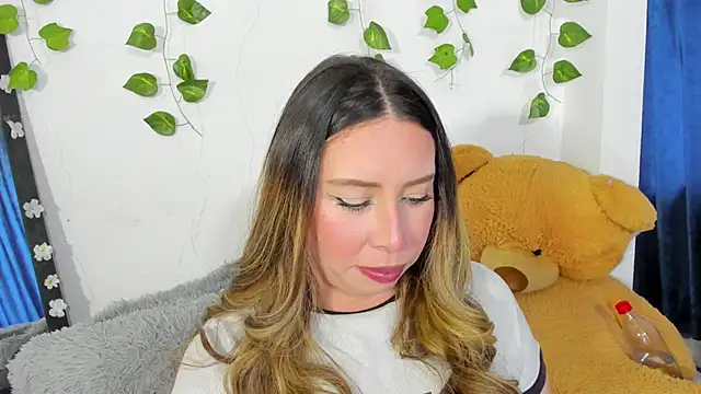 JanneKim online show from 11/27/25, 07:16