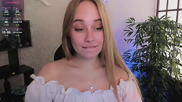 LianaBright online show from 03/13/25, 12:13