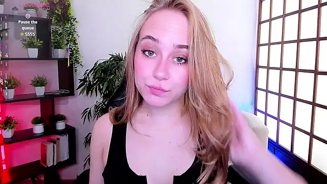 LianaBright online show from 05/31/26, 01:58