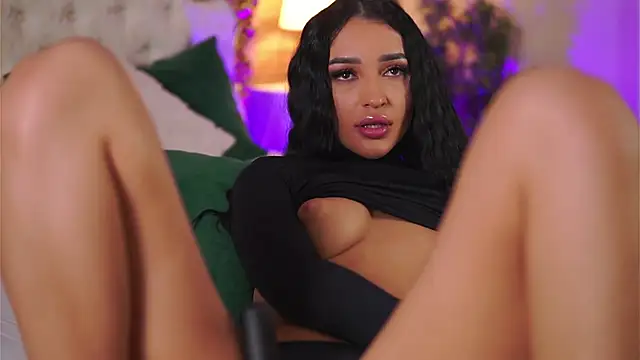 DeniseDevilles online show from 12/20/24, 01:54