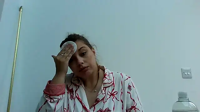 Krystal Tx online show from 10/17/25, 07:22