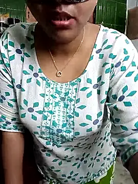 EeshaBhabi online show from 04/08/26, 01:55