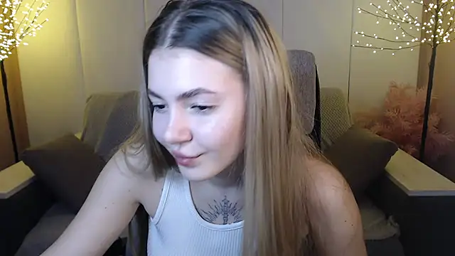 Snapshot of Ritaneer chatting on 01/08/25, 12:15 Ritaneer online show from 01/08/25, 12:15