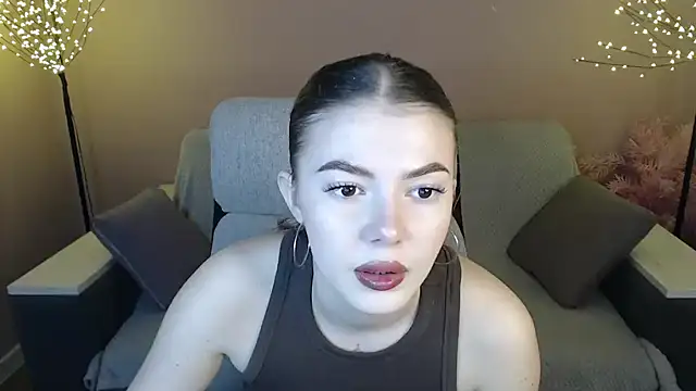 Snapshot of Ritaneer chatting on 03/22/25, 09:02 Ritaneer online show from 03/22/25, 09:02