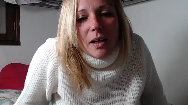 Doucelouve9 online show from 01/06/26, 05:27