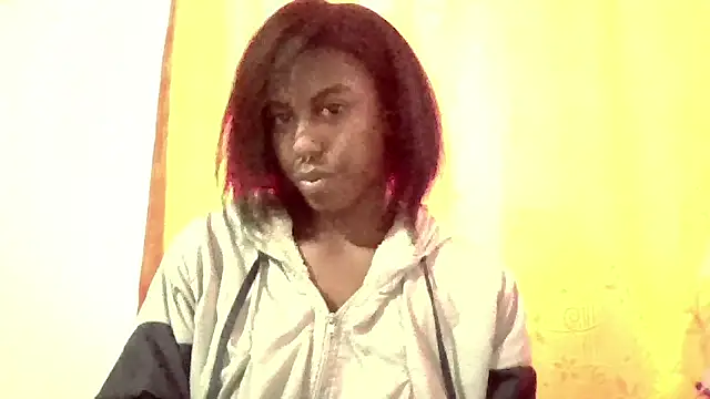 Snapshot of CoccoBele69 chatting on 01/10/25, 10:46 CoccoBele69 online show from 01/10/25, 10:46