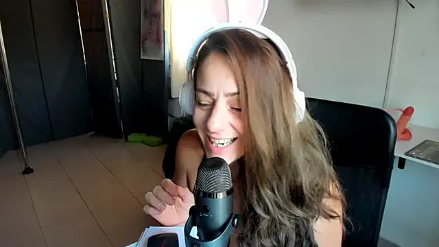 jessiburningheels online show from 02/21/25, 10:17